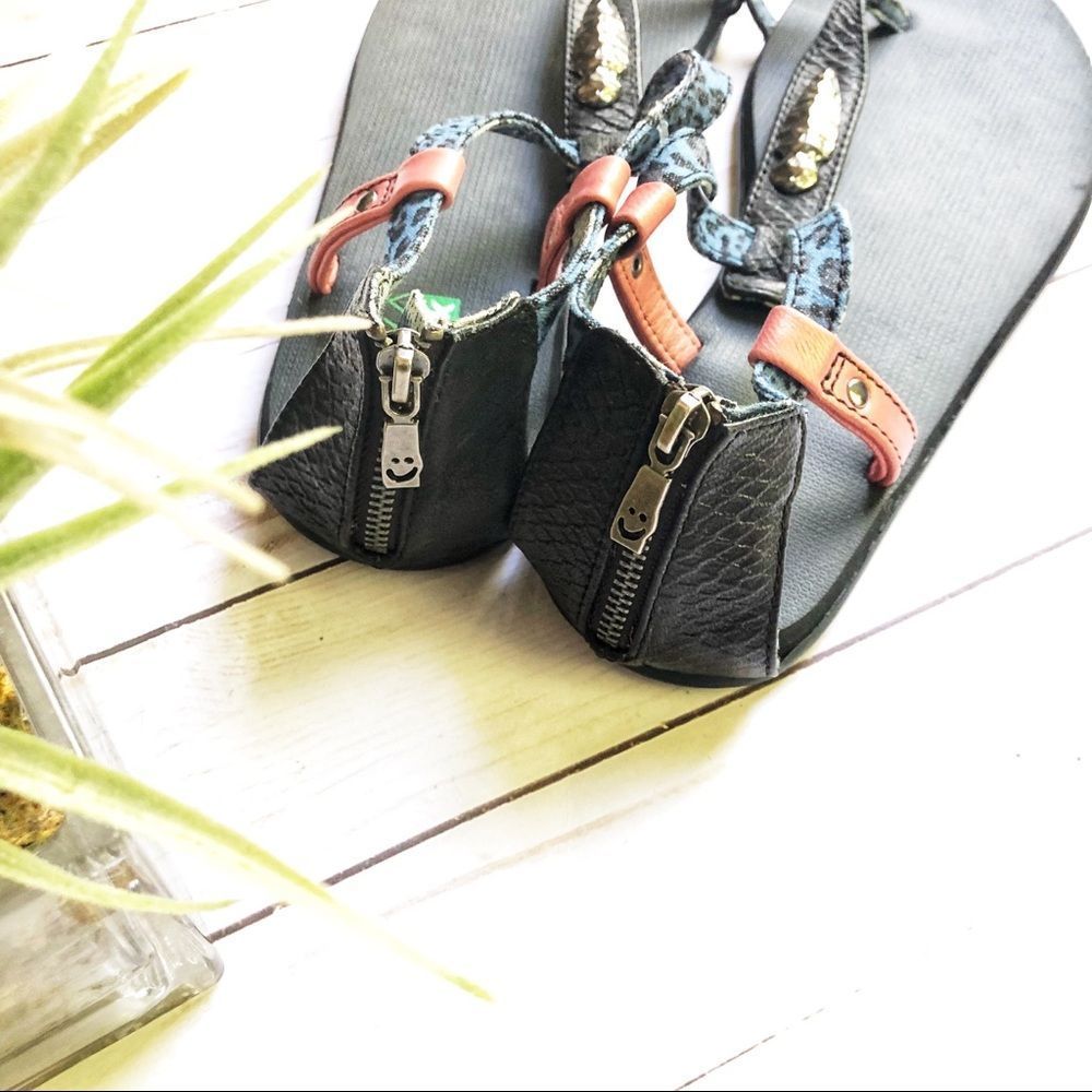 *RARE* Sanuk gladiator tribal toe loop sandal 7 - Picture 4 of 5